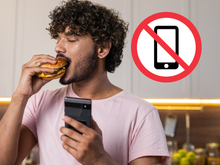 Esse hábito com o celular nas refeições está engordando os jovens, segundo pesquisadores italianos