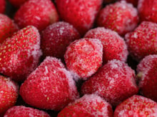 Frutas congeladas e vegetais enlatados são práticos, mas serão tão saudáveis ​​quanto os alimentos frescos?