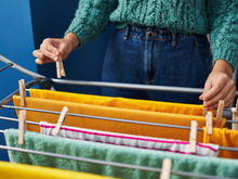 É assim que os japoneses secam as roupas em dias de chuva: é muito rápido e nem precisa de secadora!