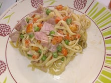 Macarronada com molho 4 queijos