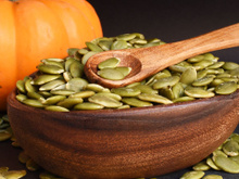 Saudáveis, mas potencialmente perigosas: o que você não sabe sobre sementes de abóbora