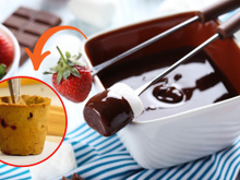 Fondue de chocolate quentinho no frio já é bom, com essa tigela de cookie no lugar da panela fica ainda melhor, é para comer até o pote!
