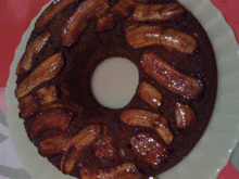 Bolo de banana caramelado