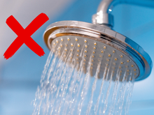 Diga adeus aos boxes de chuveiro clássicos: tendências de interiores para banheiros em 2026