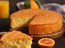 Nem sempre o problema é o forno: o erro que faz o bolo solar no meio e como evitar de uma vez por todas