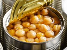 Os cozinheiros espanhóis concordam: "O grão-de-bico em lata deve ser bem lavado e, se for de boa qualidade, o líquido não deve ser descartado, pois pode ser usado em outras receitas"