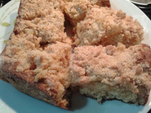 Cuca com recheio de coco