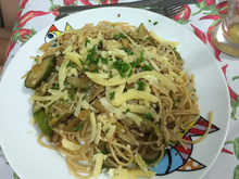 Spaghetti ao alho e óleo com jilós