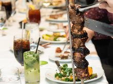 André Carlos, dono de churrascaria gaúcha, revela o detalhe que transforma qualquer churrasco: "Muita gente prova uma vez e nunca mais deixa faltar"