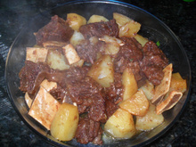 Costela de boi com batatas