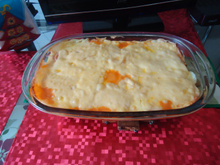 Escondido de frango com purê de batatas