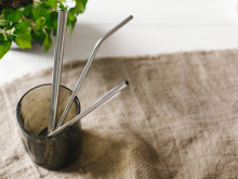 Não sabe como limpar canudo? Confira dicas para evitar sujeira e até mofo no utensílio reutilizável