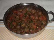 Almôndega de aveia ao molho de tomate