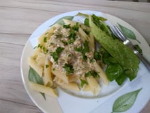 Macarrão com bacon e requeijão