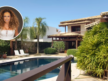 Aos 61 anos, Daniela Mercury tem mansão em Salvador com vista privilegiada para o mar, decoração cheia de espiritualidade e muita natureza ao redor