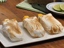 Torta de limão no palito é a receita diferente e refrescante que você precisa experimentar