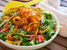 BALDÃO DE SALADA é o prato do momento para comer à vontade sem engordar! Vem aprender como deixá-lo gostoso e viciante!