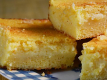 Tentei fazer esse bolo de fubá cremoso 3 vezes e só deu certo com essa receita: truque simples na massa é a solução