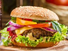 Hambúrguer: como surgiu o lanche, dicas de preparo e receitas