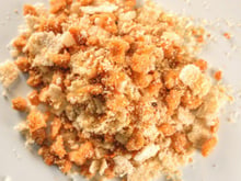 Farofa com creme de cebola e proteína de soja