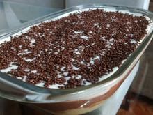 Pavê de chocolate com biscoito champagne