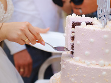 Que tal um bolo de noiva diferente? Esse é tradição em Pernambuco e ingrediente especial deixa a massa escura