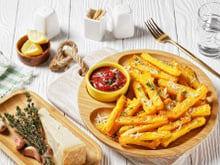 Polenta frita com queijo