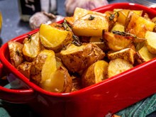 Nem precisa descascar: batata com casca assada no forno é melhor que frita e muito mais fácil de fazer!
