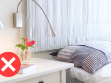 Adeus à mesinha de cabeceira nos quartos: nova tendência minimalista transforma o cômodo e economiza espaço