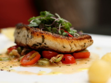 Robalo com molho de manteiga e limão: como fazer