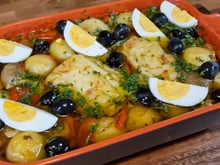 Receita de bacalhoada de forno da minha avó é tradição no Ano-Novo da minha família, passou por gerações (fácil de fazer)