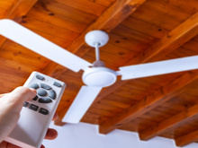 Este ventilador de teto tem controle remoto, instalação direta no soquete e mais de 40% OFF