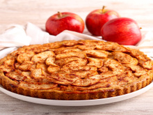 Sem açúcar, nem farinha: essa torta de maçã é a receita perfeita para uma sobremesa saudável e sem glúten