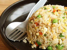 Os benefícios de comer arroz com ovos: descubra se prato fácil de preparar e barato pode ser consumido todos os dias