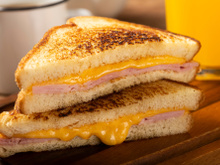 Como conservar frios da maneira certa: NUNCA MAIS jogue presunto e queijo fora na sua vida!