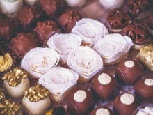 14 receitas de doces finos que vão deixar a sua festa irresistível