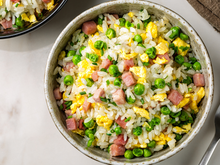 Estas são 3 formas simples de usar aquele arroz esquecido na sua geladeira