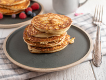 Panqueca proteica sem glúten: receita rápida, saudável e ideal para o café da manhã ou pré-treino