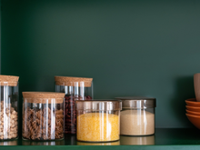 Como manter a cozinha organizada mesmo com uma rotina corrida?