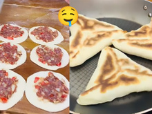 Aprendi a fazer essa esfirra de frigideira com um chef árabe e agora meus filhos querem toda semana; é muito fácil e gostosa!