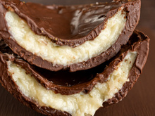 Ovo de Páscoa recheado com trufa branca