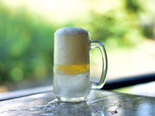 Cerveja congelou, e agora? Calma que tem solução e é perfeita para quem quer a bebida trincando nesse calor!