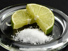 Segundo o Feng Shui, esses são os melhores lugares para colocar sal e limão para atrair dinheiro