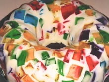 Gelatina colorida da Luh
