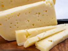 Como fazer queijo cremoso caseiro sem coalho: a receita que pouca gente conhece e é fácil de fazer