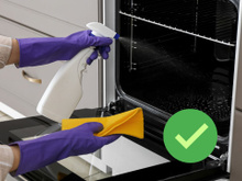 Você sabe como limpar o forno por dentro? Essa é a dica para remover toda a sujeira e gordura que fica grudada