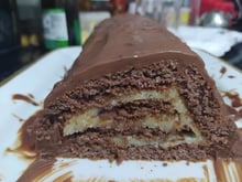 Rocambole de chocolate gelado