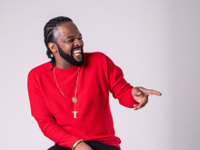 Guarujá recebe festa do padroeiro com shows de nomes nacionais, festival gastronômico e fogos de artifício