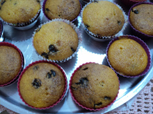 Cupcake de cenoura com gotas de chocolate