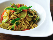 Espaguete com legumes